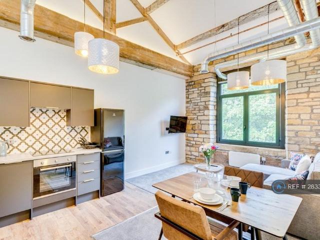 Flat for rent in Cowlersley, Quarmby