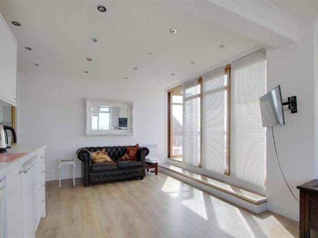 Apartment for rent in West Worthing, Worthing