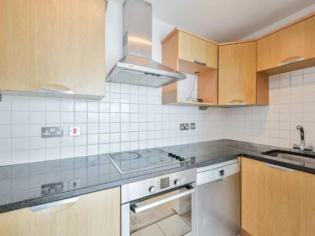 Flat for rent in Callis Yard, Greater London