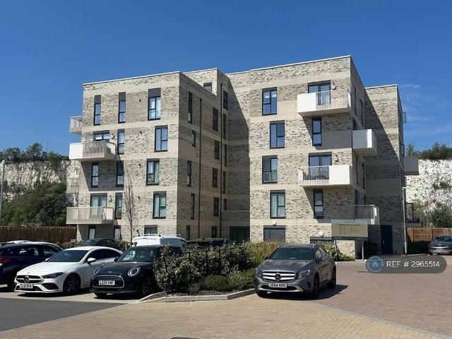 Flat for rent in Monks Orchard, Kent