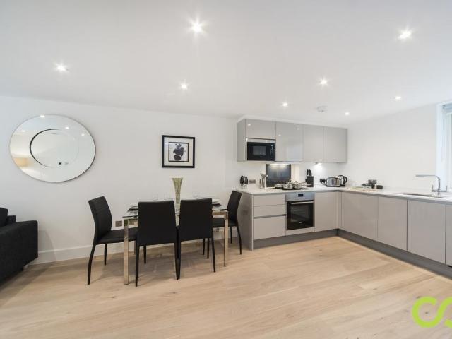 Flat for rent in Walworth, Greater London