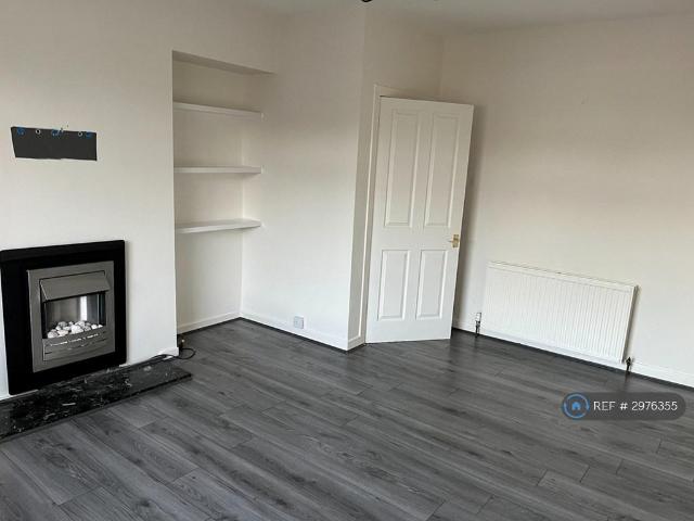 Flat for rent in Crosshouse, Scotland