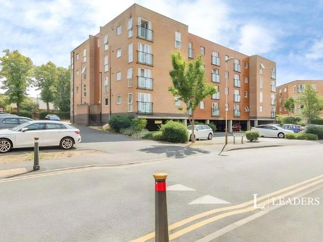 Flat for rent in Bede Island, Old Wharf