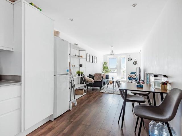 Apartment for rent in Slough