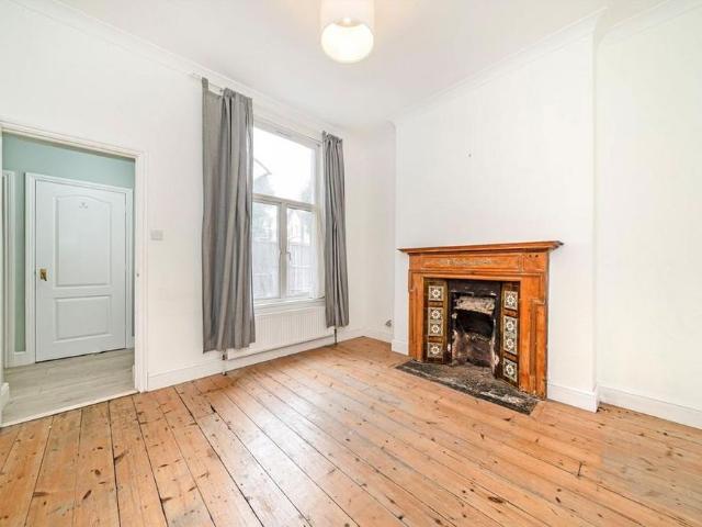 Apartment for rent in Harlesden, Greater London