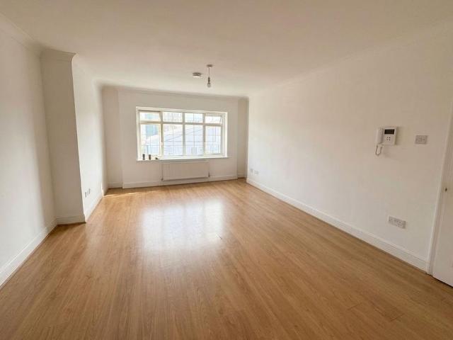 Apartment for rent in Brooklands, Monks Orchard