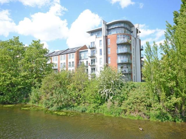 Flat for rent in Foss Islands, High Field