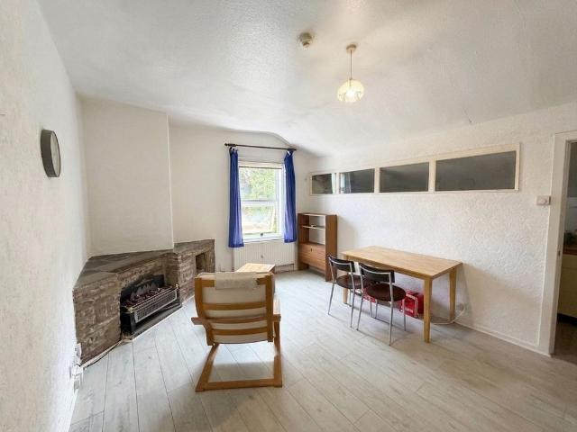 Flat for rent in Cheadle Hulme, Greater Manchester