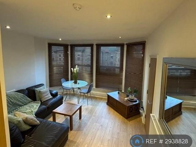 Apartment for rent in Calderstones