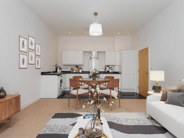 Apartment for rent in Bradley, West Yorkshire