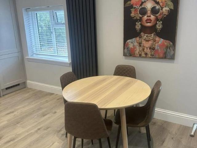 Apartment for rent in Lye Valley, The Slade