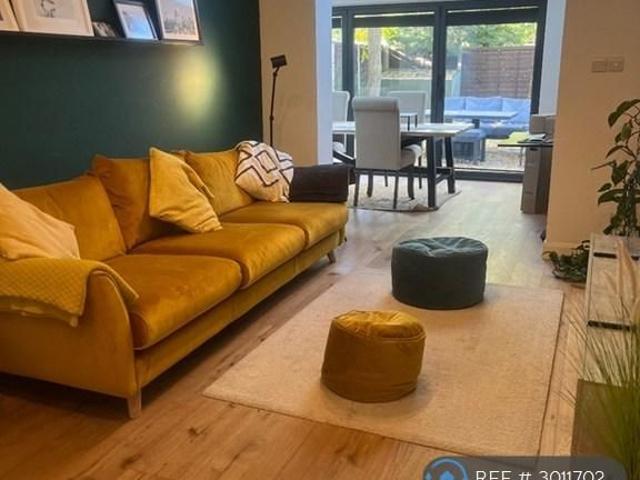 Apartment for rent in Surbiton, Greater London
