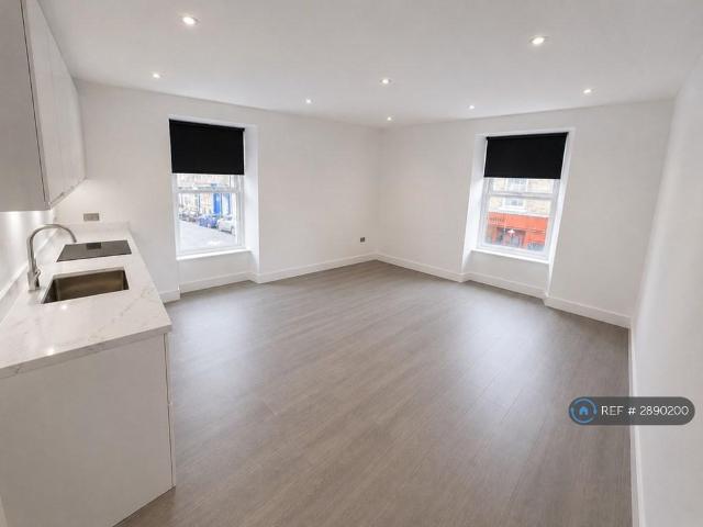 Flat for rent in High Harrogate, Harrogate