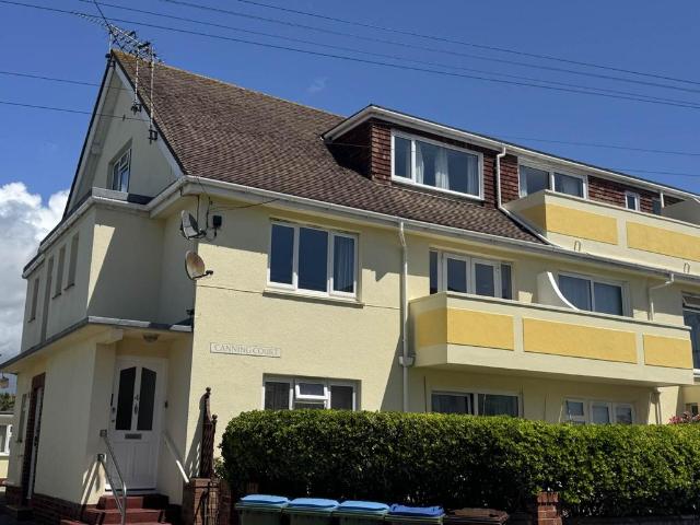 Flat for rent in Felpham, Clapham