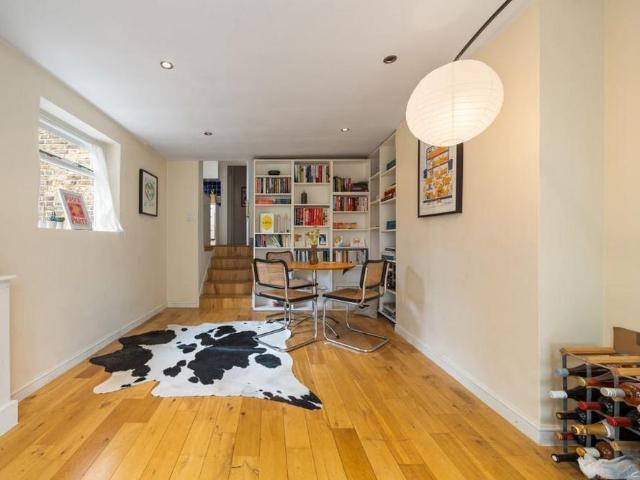 Apartment for rent in Kensal Town, Greater London