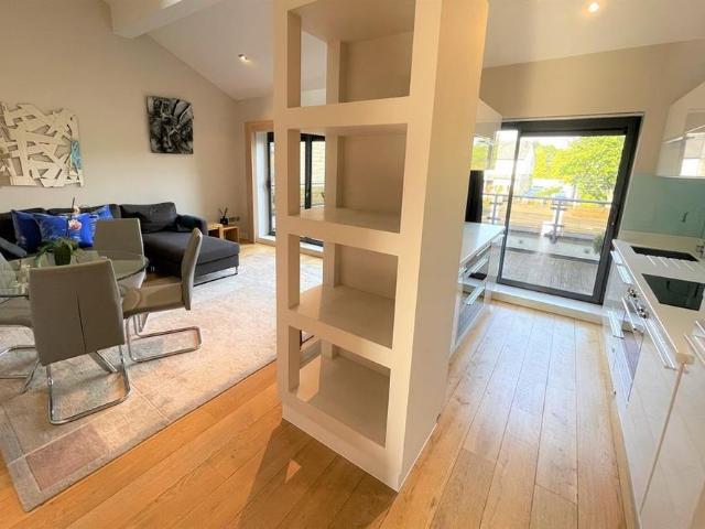 Apartment for rent in Alwoodley, West Yorkshire