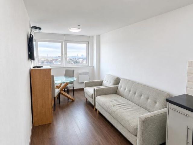 Apartment for rent in Bootle, Sefton