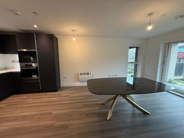 Apartment for rent in Winchmore Hill, Palmers Green