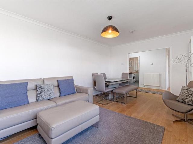 Apartment for rent in South Woodford, Greater London