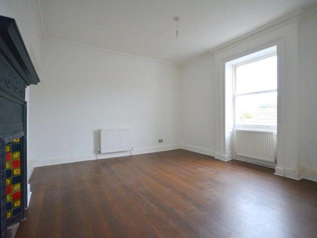 Apartment for rent in Margate Old Town, Acol
