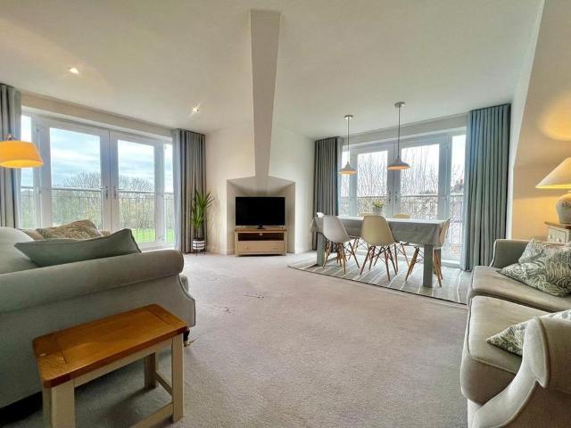 Apartment for rent in Farsley, West Yorkshire