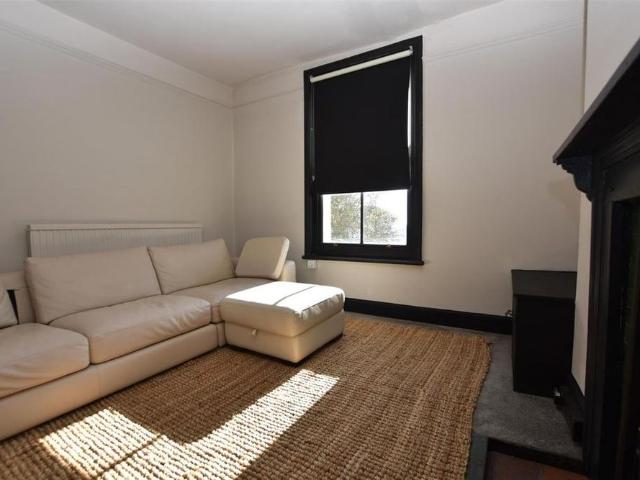 Apartment for rent in London Borough of Sutton, Greater London