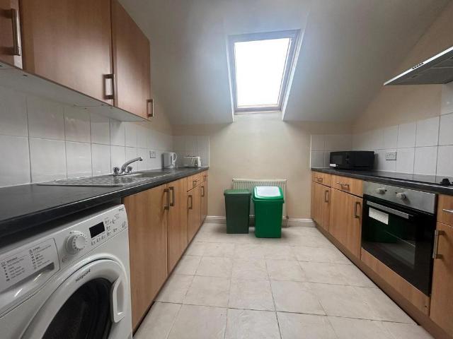 Flat for rent in Mount Wise
