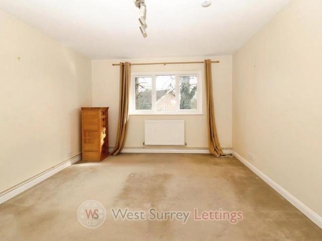 Apartment for rent in Woking, Surrey