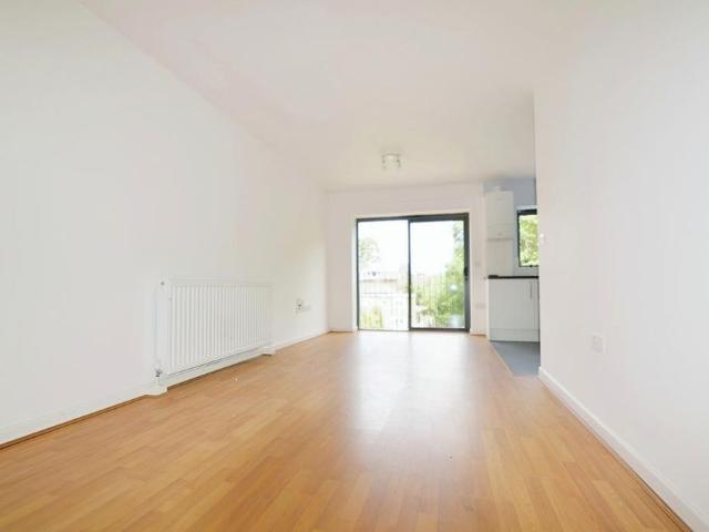 Apartment for rent in London Borough of Croydon, Greater London