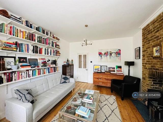 Apartment for rent in London Borough of Richmond upon Thames, Greater London