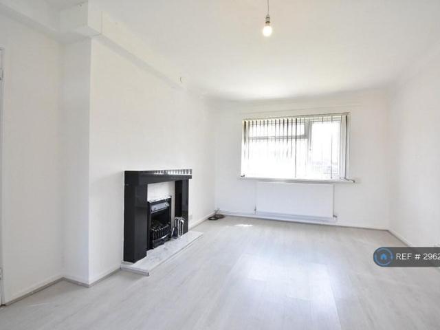 Apartment for rent in Bishpool, Newport