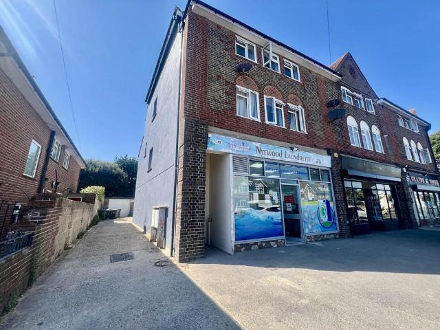 Flat for rent in Clapham, West Sussex
