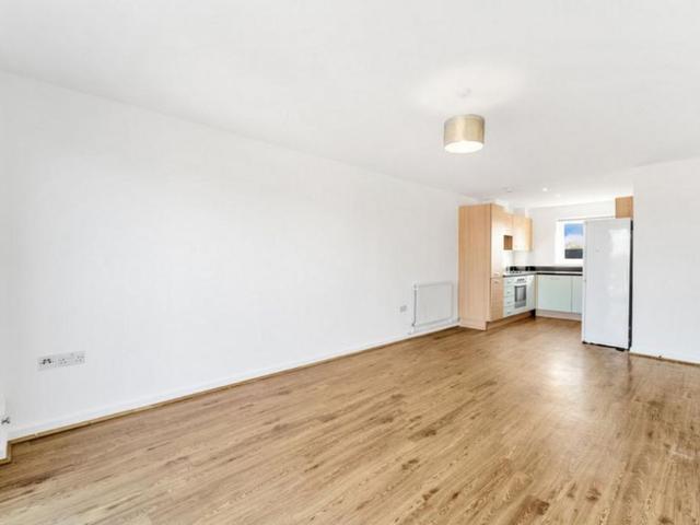 Apartment for rent in Slough