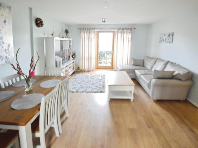Flat for rent in London Borough of Newham, Greater London
