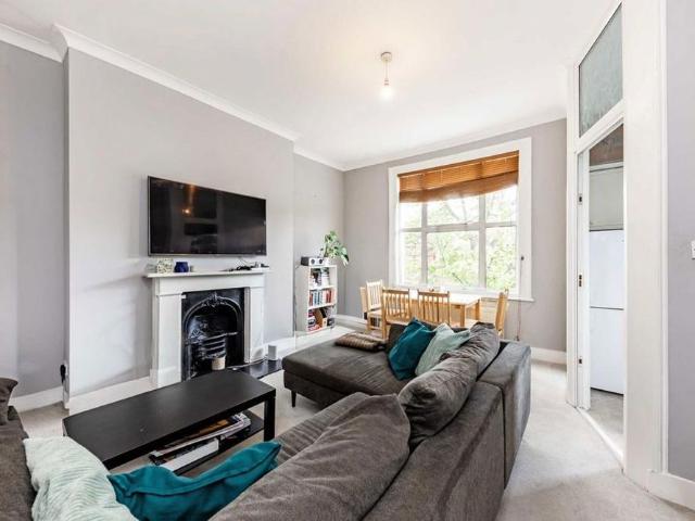 Apartment for rent in London Borough of Hammersmith and Fulham, Greater London