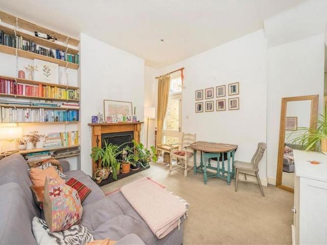 Apartment for rent in London Borough of Wandsworth, Greater London