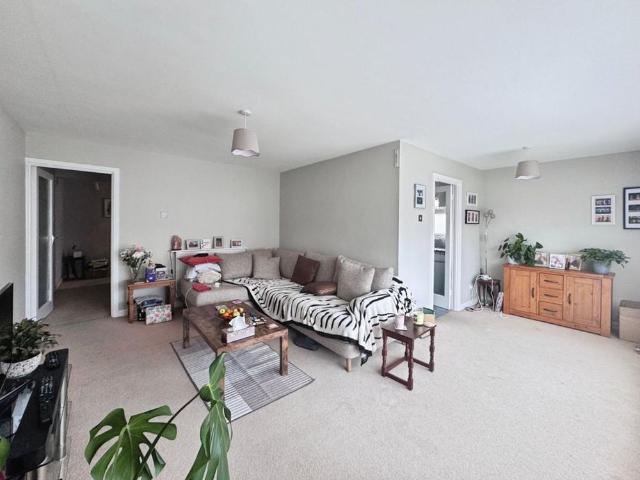 Apartment for rent in Alton Barnes, Essex
