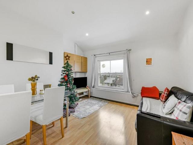 Apartment for rent in West Hampstead, Isle Of Man