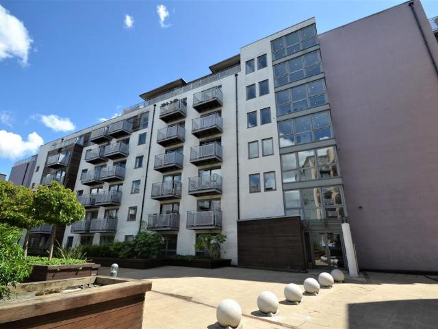 Flat for rent in London Borough of Lewisham, Deptford