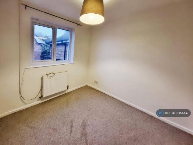 Apartment for rent in Sale, Trafford