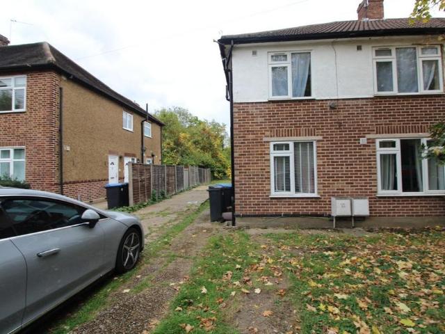Apartment for rent in London Borough of Enfield, Greater London