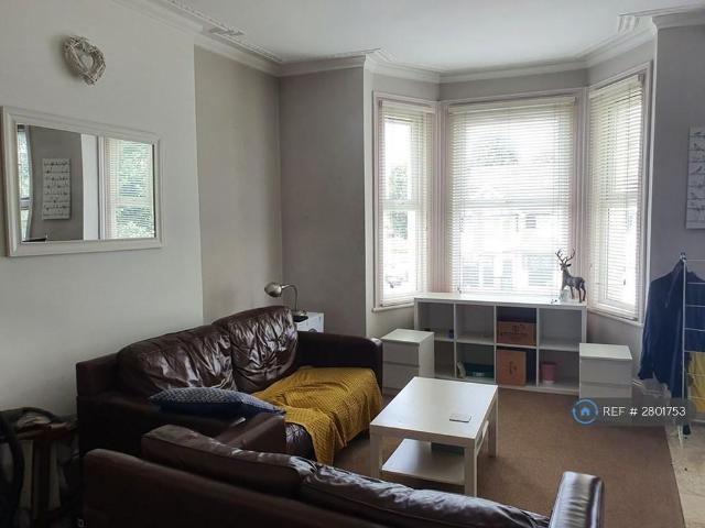 Apartment for rent in Golders Green, Isle Of Man