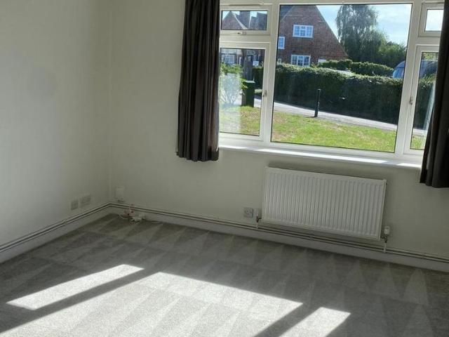 Apartment for rent in Ashtead, Mole Valley