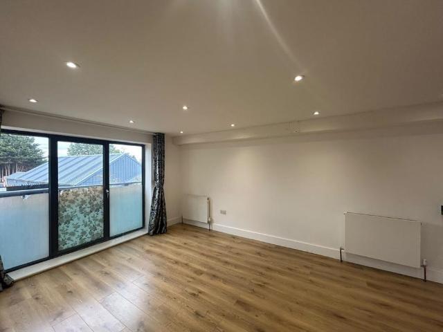 Apartment for rent in London Borough of Ealing, Greater London