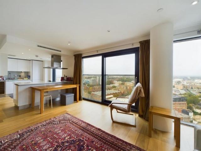 Apartment for rent in Midanbury, City Of Southampton