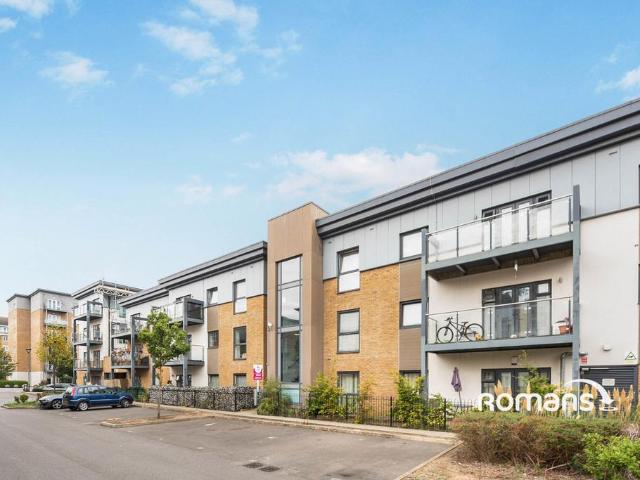 Flat for rent in West Drayton, Greater London