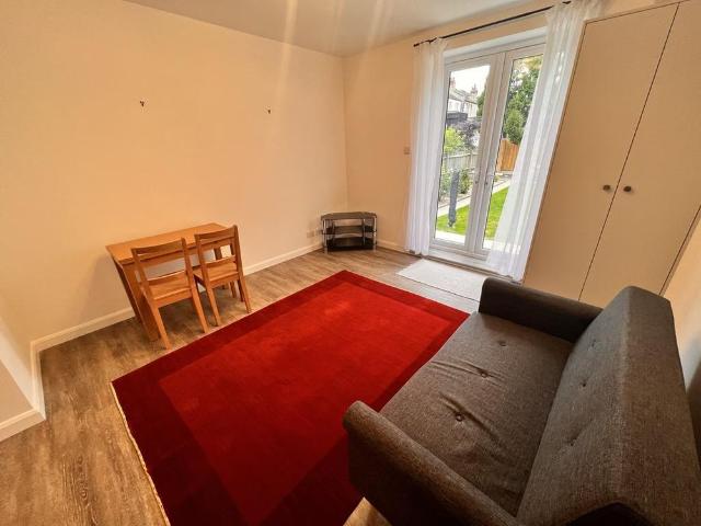 Apartment for rent in New Southgate, Greater London