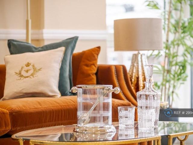 Apartment for rent in London Borough of Hounslow, Greater London