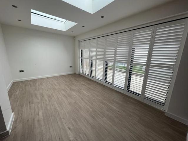 Apartment for rent in Colebrook Village, Mount Wise