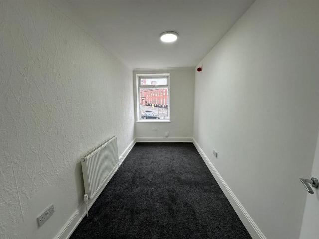 Apartment for rent in Hollins, Pendock